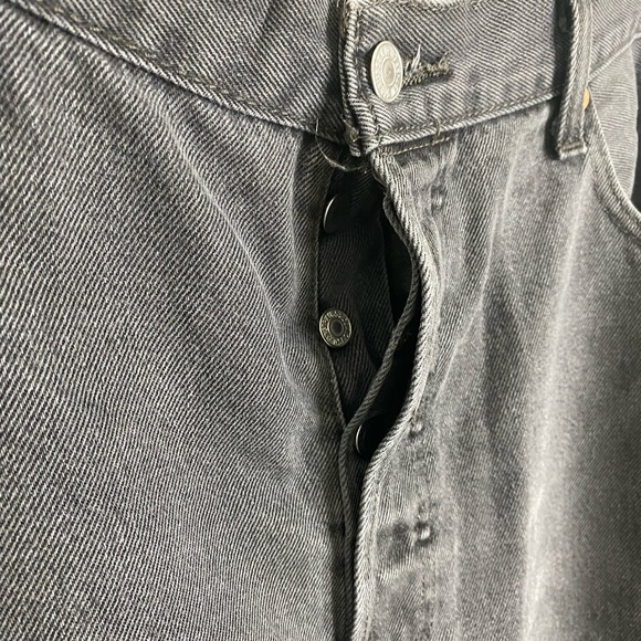 LEVI STRAUSS & CO. 501 MENS GRAY/BLACK JEANS BUTTON CLOSURE 100% COTTON 38W, 36L - Picture 6 of 14